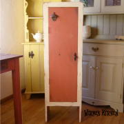 ラスティックペイント カップボード 【 ガレットハーフ Galettehalf 】