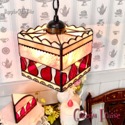 アップルホリックのペンダントランプ 【 ガトーフレーズ Gateau fraise