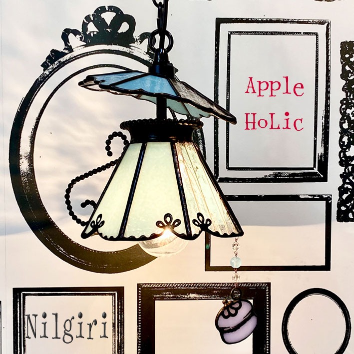 お値下げ！★ウィッチーズキッチン作家ま物ペンダントライト★北欧アラビア 可愛いステンドグラス照明と家具＆ドールの制作工房