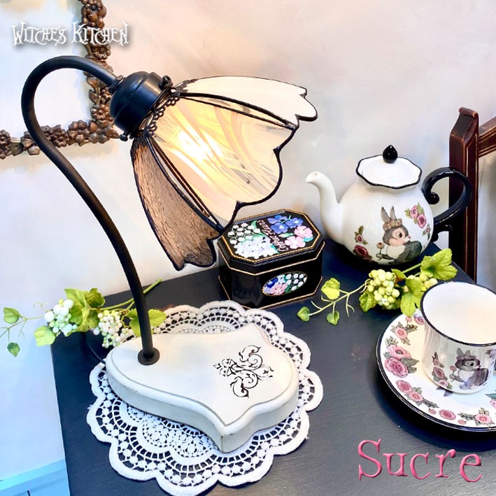 雪化粧した冬色の美しいステンドグラスランプ｜ウィッチーズキッチン