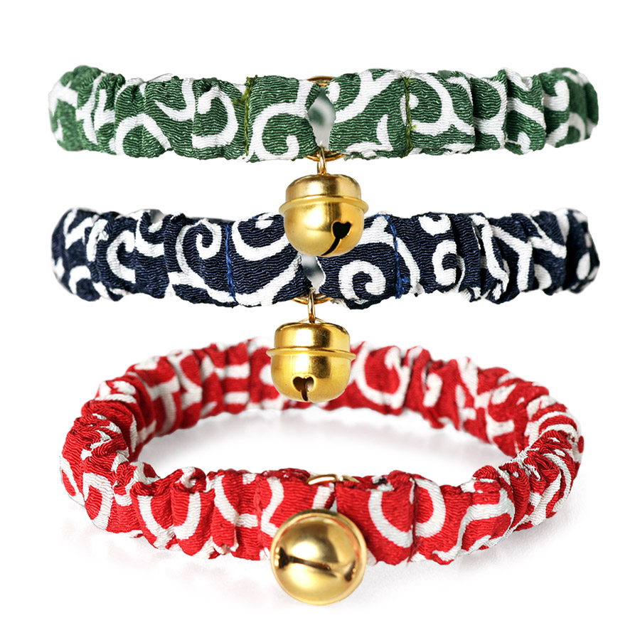 ネコの暮らし　シュシュカラー　唐草