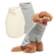 犬と生活　ケーブルニットタートル