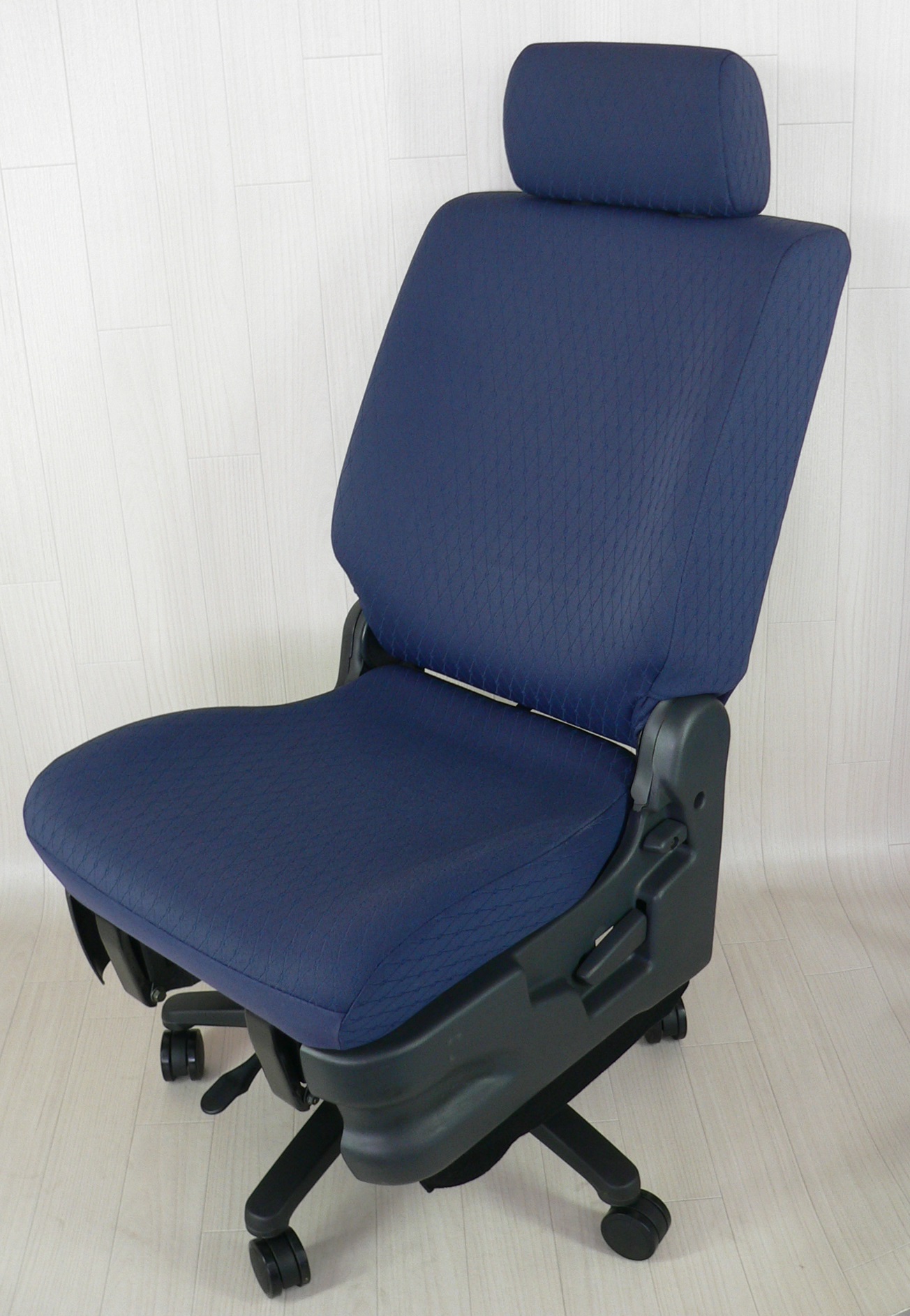 スズキ：MRワゴン