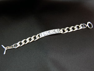 ユリブレスレットＷ／キュービック