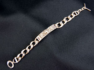 ハヤトブレスレットＰＳＶＷ／６ルビー＆１ダイヤモンド