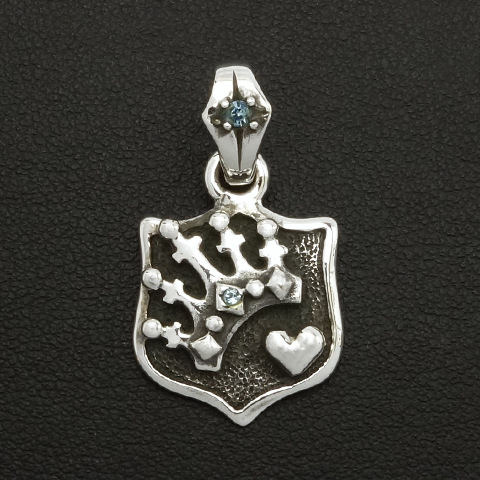 クラウンハートぺンダント／ブルー