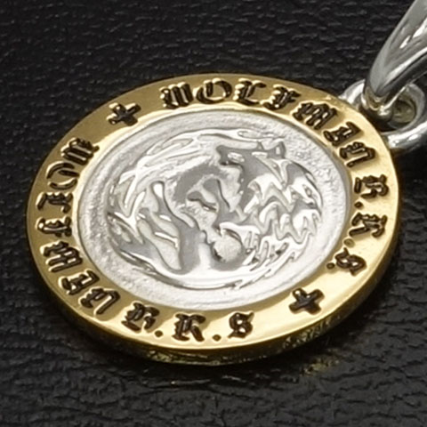 デ*》様 WOLF MAN B.R.S. メダル型ペンダント デ*》様 WOLF MAN B.R.S. メダル型ペンダント - メルカリ