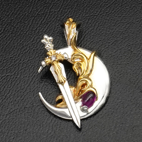 パルメットムーン／ブレードＳＧペンダント