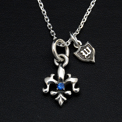 カットアウトフレアチャームペンダント