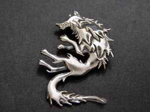 ホワイトファングウルフペンダント