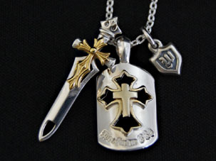 ブレードクロスチャーム（ダブルＧ）