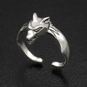 ウォーウルフベビーイヤーカフ