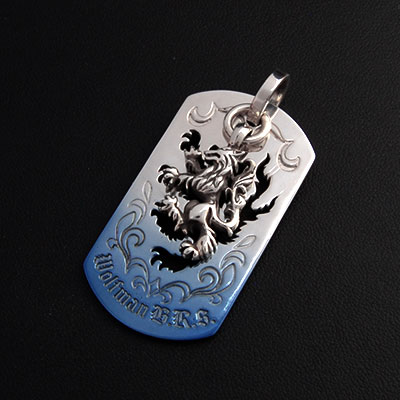 ファイヤーウルフドッグタグ／ブルーグラデーション