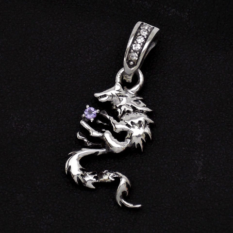 ホワイトファングウルフチャームアメジスト