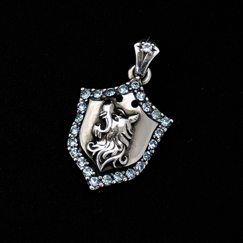 ハーテッドウルフｗ／ストーンペンダント／ブルー