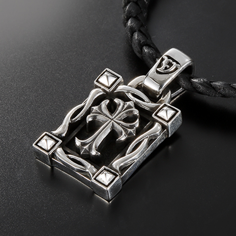 Ｖ．Ａクロス／フレームペンダント