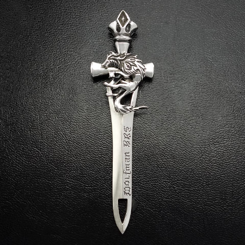 ホワイトファングロングブレードペンダント