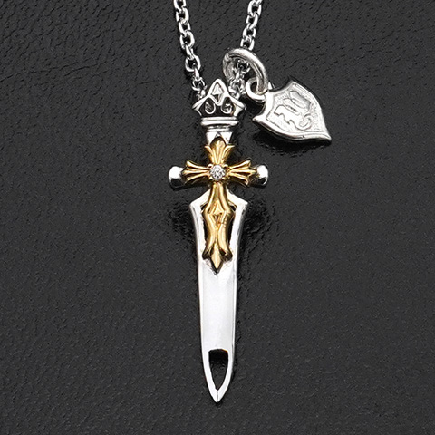 セイクリッドブレードシングルペンダントＧｗ／ダイヤモンド