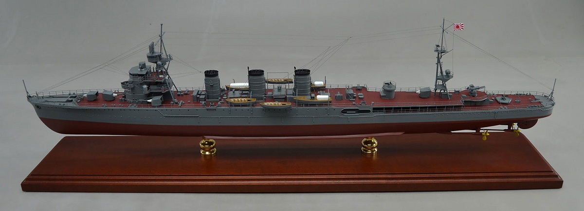 ABUKUMA-LIGHT-CRUISER-200-001.jpg