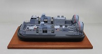 アメリカ海軍 上陸用舟艇 LCAC-1級エア・クッション型揚陸艇 海上自衛隊エアクッション艇1号型 精密模型完成品塗装済