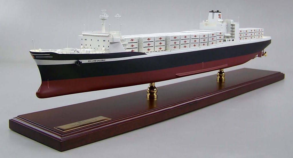 大型コンテナ船 シーランド・ギャロウェイ号(SL SEA-LAND GALLOWAY）大型木製ハンドメイド コンテナ船精密模型モデル 台座付