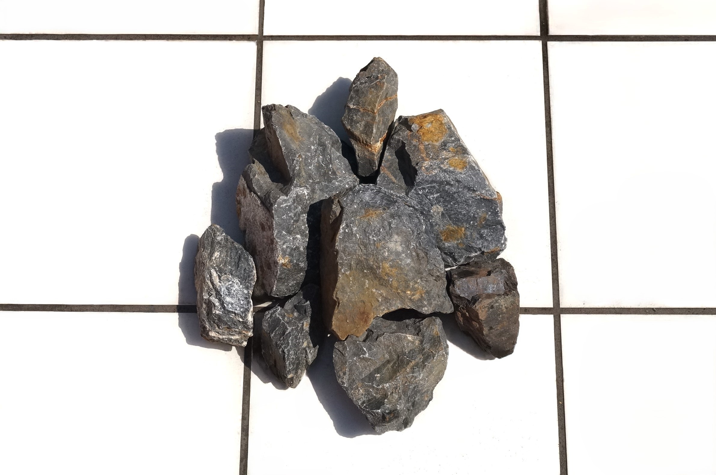 ブラックロック【20kg/ネット入り】