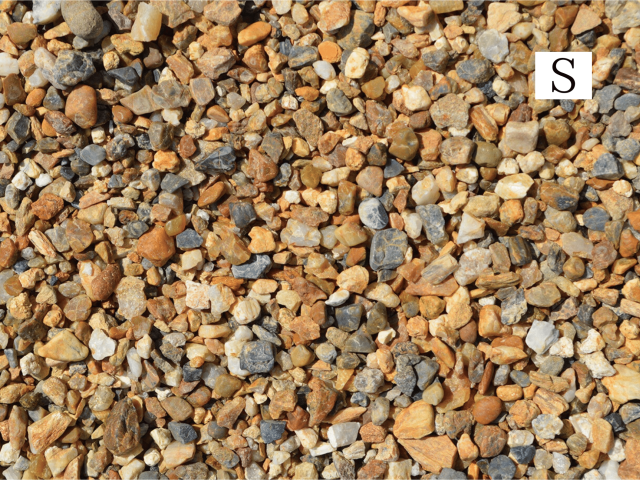 南部砂利(ゴールド) S・M【20kg/袋入り】/S