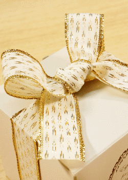ホワイト・ゴールドオーナメントリボン