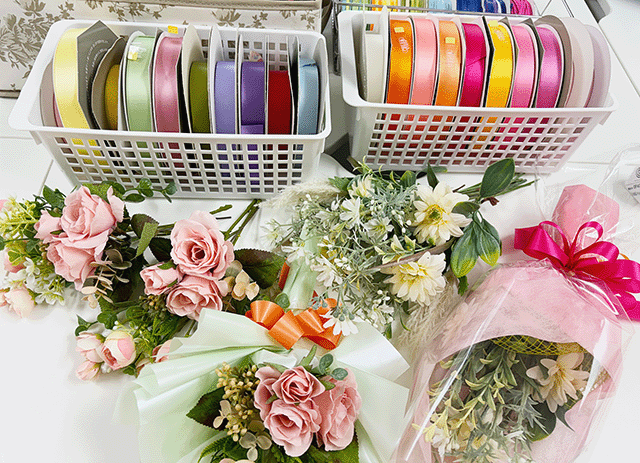 フラワーラッピングの作品と材料