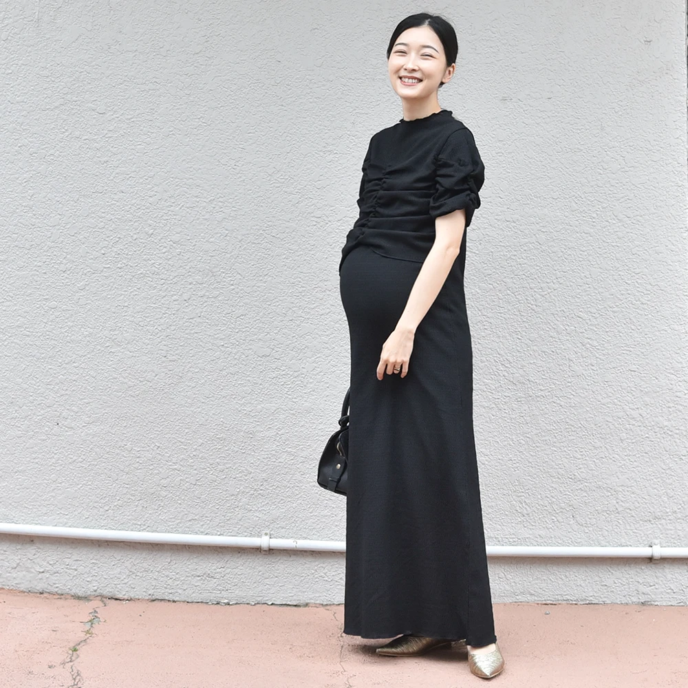 授乳服 ワンピース 半袖 マタニティ 授乳口付き ジャガード 袖デザイン シャーリング アシンメトリー 春夏 夏 マキシ ロング ロング丈 産前産後 おしゃれ オシャレ 可愛い かわいい ママ 妊婦 妊婦服 モード 黒 ブラック ブラウン Pearls パールズ