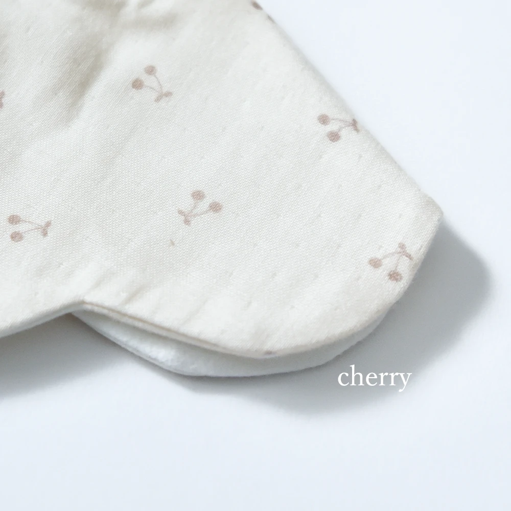 送料無料 ベビースタイ スタイ 防水 360 ガーゼ 4層ガーゼ 女の子 男の子 赤ちゃん 子供 よだれかけ よだれカバー お食事スタイ ビブ かわいい コットン 綿100％ 保育園 パールズ Pearls