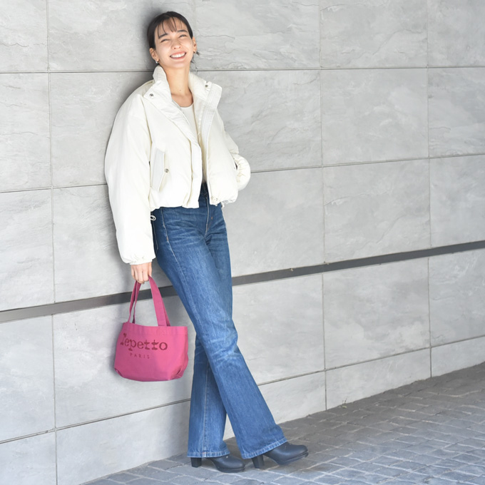 マタニティ マタニティウェア 暖か あったか 防寒 ジャケット ダウン 中綿 コート ブルゾン ショート丈 秋冬 冬 おしゃれ かわいい 可愛い 妊婦 妊婦服 低身長 授乳 産前 産後 臨月 黒 ブラック 白 アイボリー Pearls パールズ