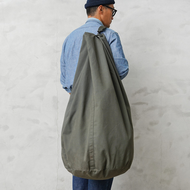 イギリス軍 1940-1950’s ダッフルバッグ 希少 US 40's DUFFLE BAG VINTAGE【00536 実物】 ミリタリー