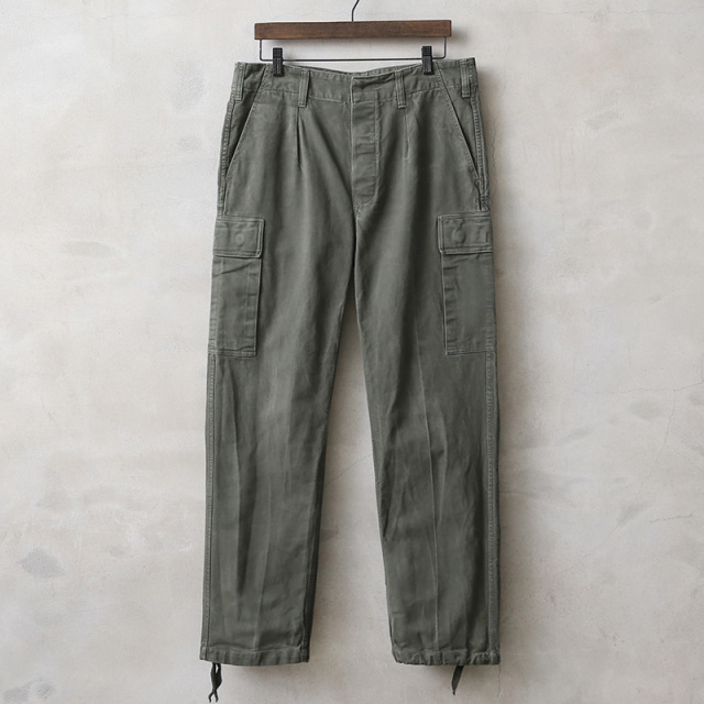 90s 実物ドイツ軍 モールスキン カーゴパンツ Black w88 デッドストック DEAD STOCK カーゴパンツ ドイツ軍 モールスキン 90