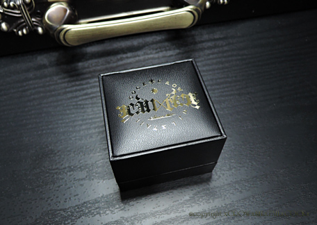 ブランドロゴ入りリング用ジュエリーケース