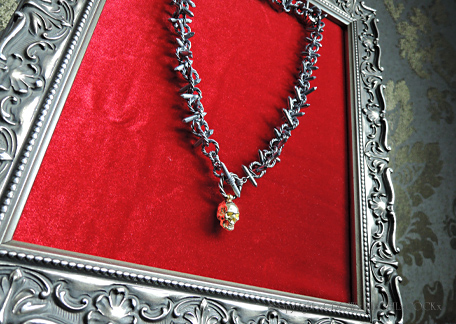 有刺鉄線スカルネックレス BETHLEHEM BLOODLUST