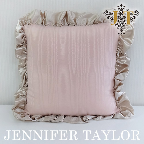 【まとめ買い割引対象品】 ジェニファーテイラー Jennifer Taylor フリルクッション・Chinon(PK)