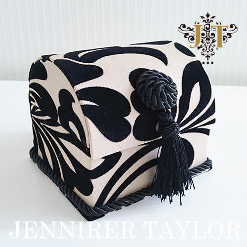 【まとめ買い割引対象品】 ジェニファーテイラー Jennifer Taylor トランク型ボックスS・Yorke