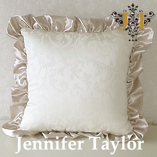 【まとめ買い割引対象品】 ジェニファーテイラー Jennifer Taylor クッションフリル・Florence(WH)