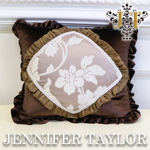 【まとめ買い割引対象品】 ジェニファーテイラー Jennifer Taylor フリルクッション・Haricotrouge-RS