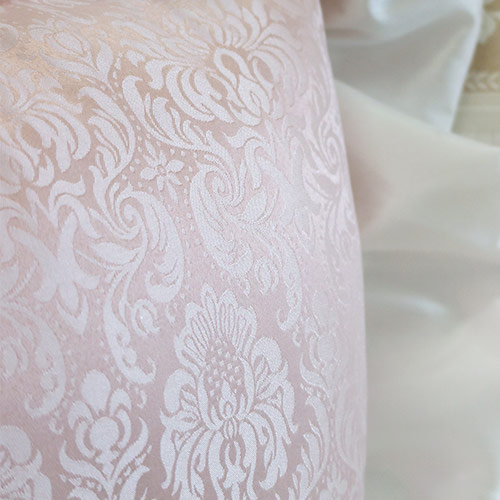 新品ジェニファーテイラー クッション53x53cm フリル Haruno-GR 楽天市場】ジェニファーテイラー フリルクッション 53×53cm