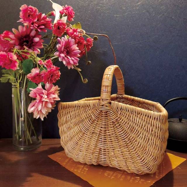 ラタン(籐) 手つきバスケット(花籠)｜おしゃれなインテリアの通販