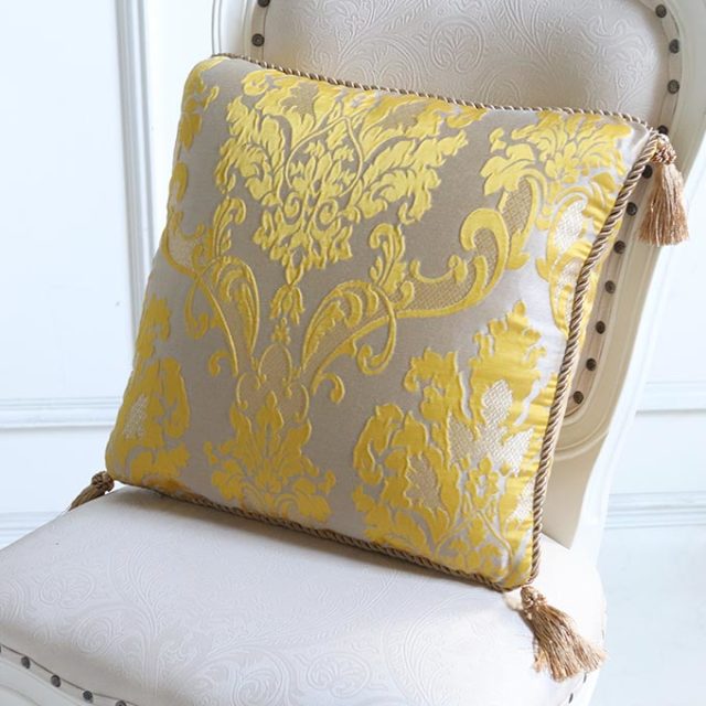 クッション,正方形,フリンジ,イエロー,おしゃれ,ヨーロピアン,ジェニファーテイラー,Jennifer Taylor,Leone