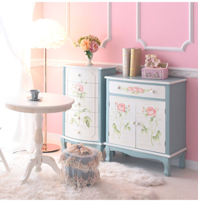 ハンドペイント 薔薇のキッチンキャビネット フレンチブルー｜姫系  