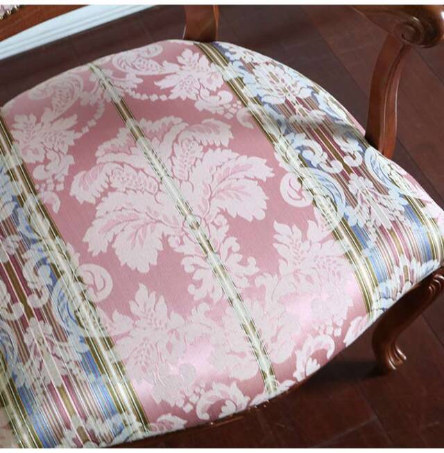 イタリア製 アームチェア クラシックピンク｜おしゃれ家具通販 Y-KAGU