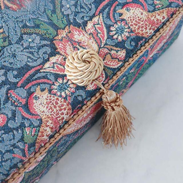 ジェニファーテイラー,ジュエリーボックス,イチゴ泥棒