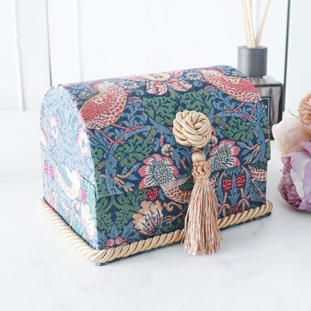 ジェニファーテイラー トランクボックス イチゴ泥棒｜おしゃれ