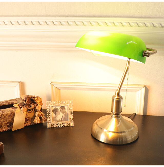 100年前の雰囲気そのままに レトロ バンカーズランプ デスクライト おしゃれインテリア 照明通販 Y Kagu 輸入家具屋さん