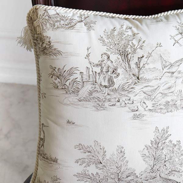 ジェニファーテイラー,クッション,大柄,トワルドジュイ