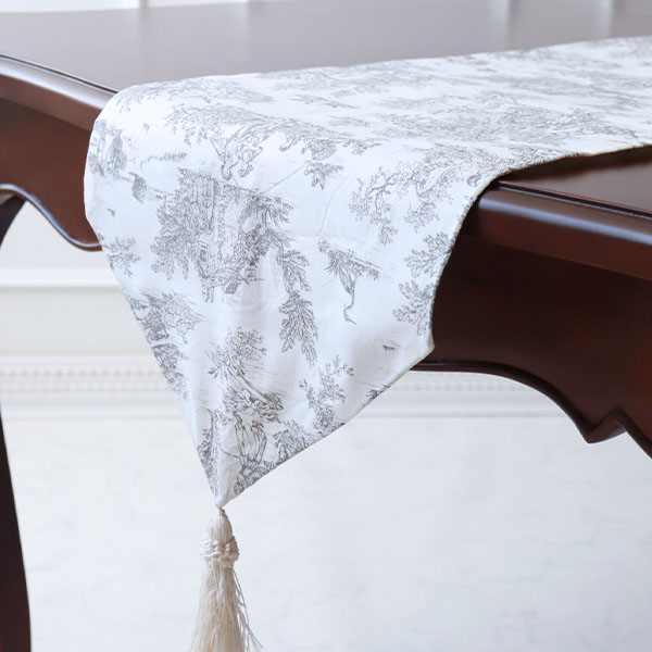 送料無料】 ジェニファーテイラー テーブルランナー ・Toile de Jouy